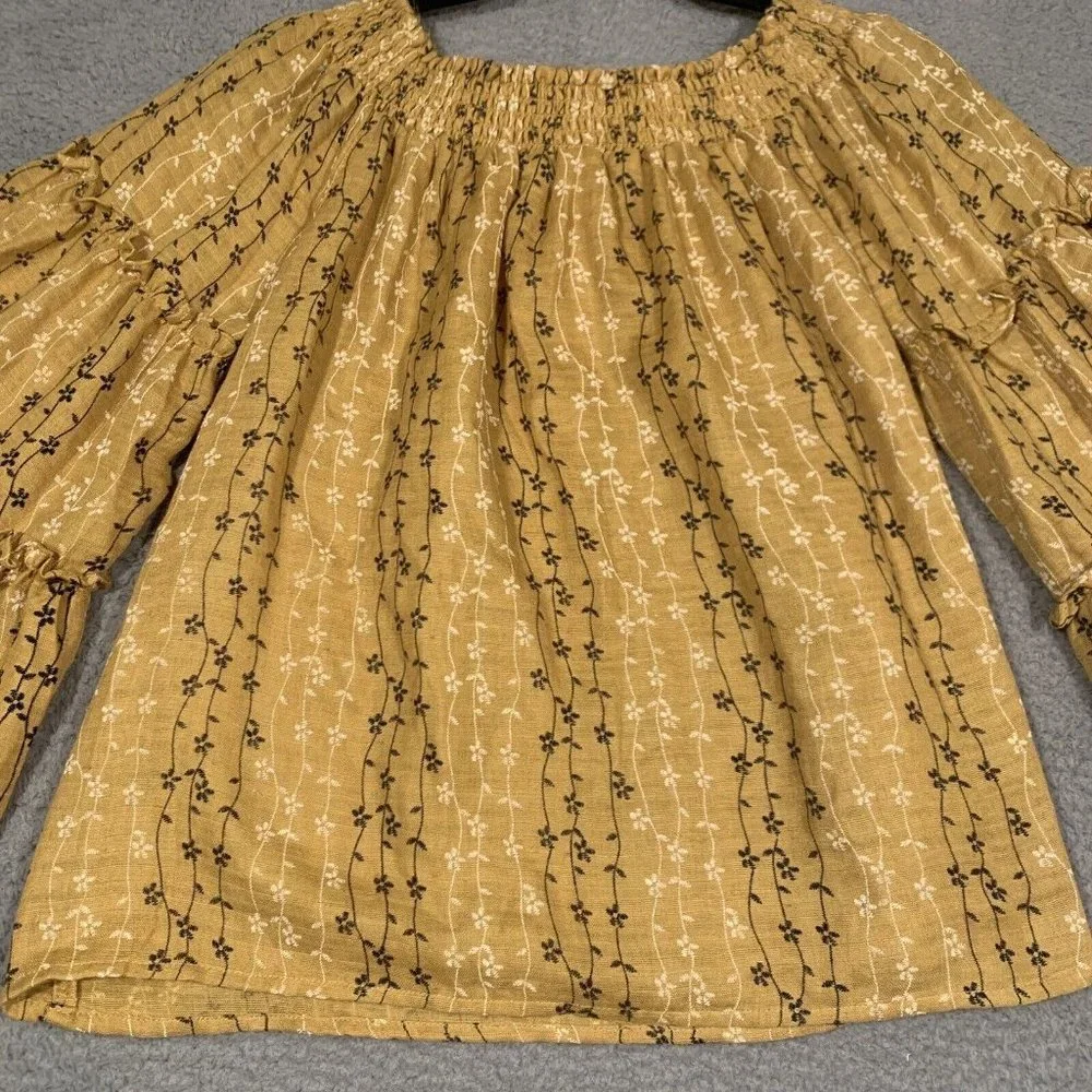Umgee Blouse Gold Yellow Embroidered Flower‎ Vines Bell Sleeves Medium M - Picture 2 of 10